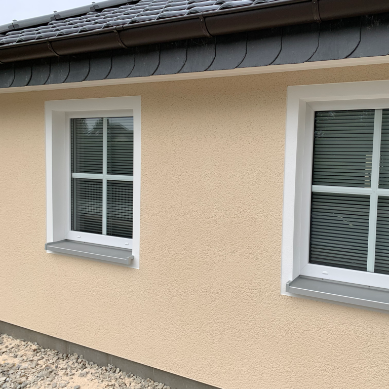 Außenputz Heller Außenputz mit Faschen